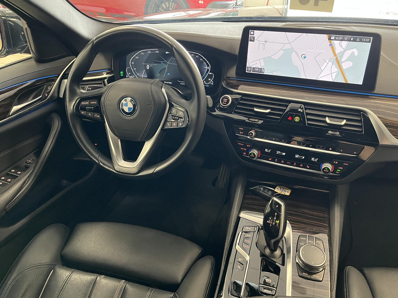 BMW 530 e xDrive Luxury-Line Navi*Leder*LED*CarPlay