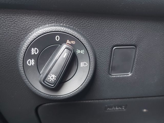 Ateca 1.5 TSI DSG *Navi/AHK/LED/SHZ/ACC*