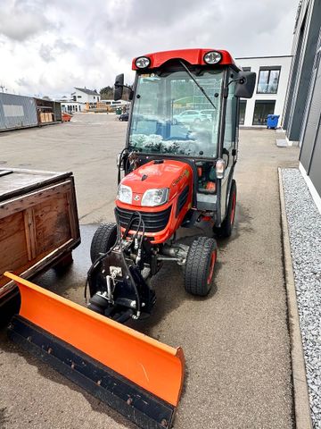 Kubota B1620D, Schneeschild, Salzstreuer, Mulcher