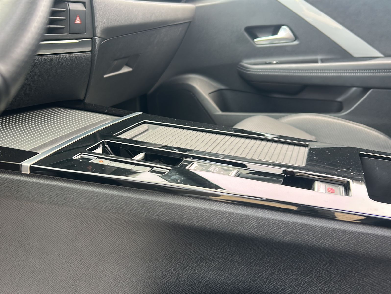 Fahrzeugabbildung Opel Astra Sports Tourer ST Ultimate *HEAD UP*MATRIX*