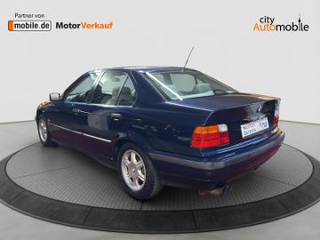 BMW 318 - 3