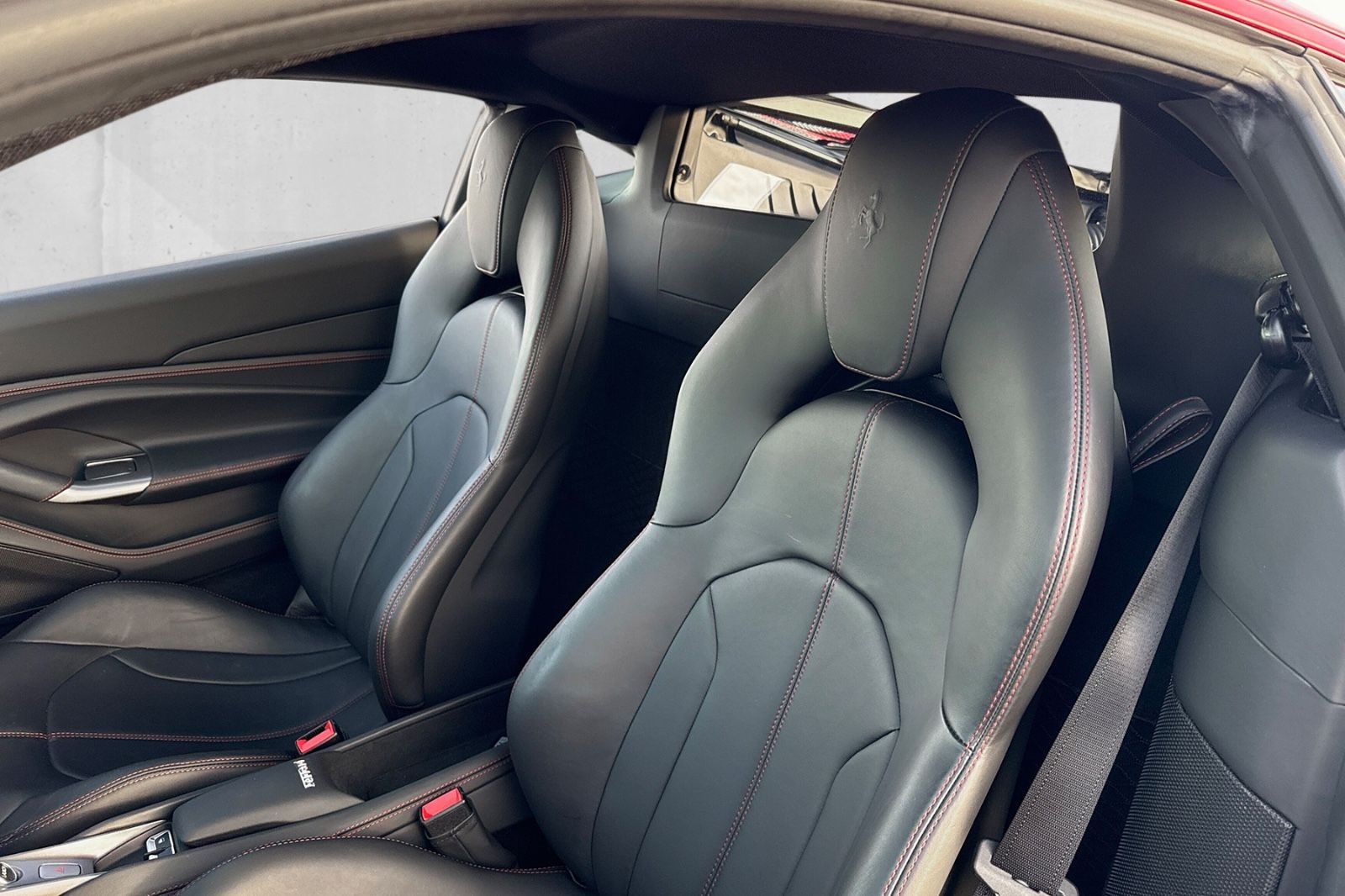 Fahrzeugabbildung Ferrari F8 Tributo*LED*Lift*Kamera*1.Hand*Dt.Auto