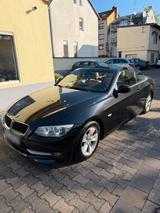 BMW 320D Cabrio 2. Hand 8Fach bereift sehr... - BMW in Frankfurt (Main): 2.8