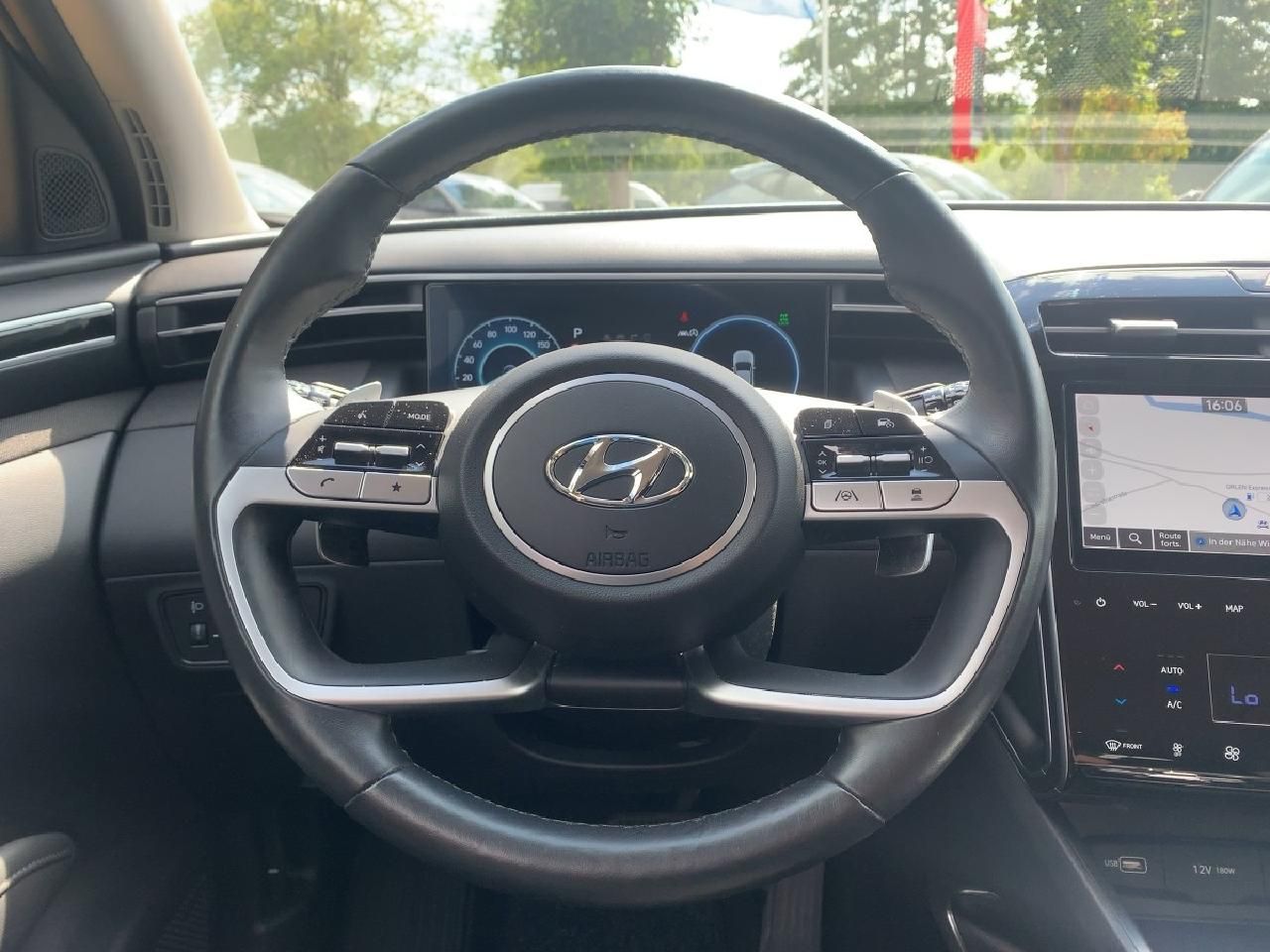 Fahrzeugabbildung Hyundai TUCSON Trend Mild-Hybrid 4WD + Assistenz-Paket*