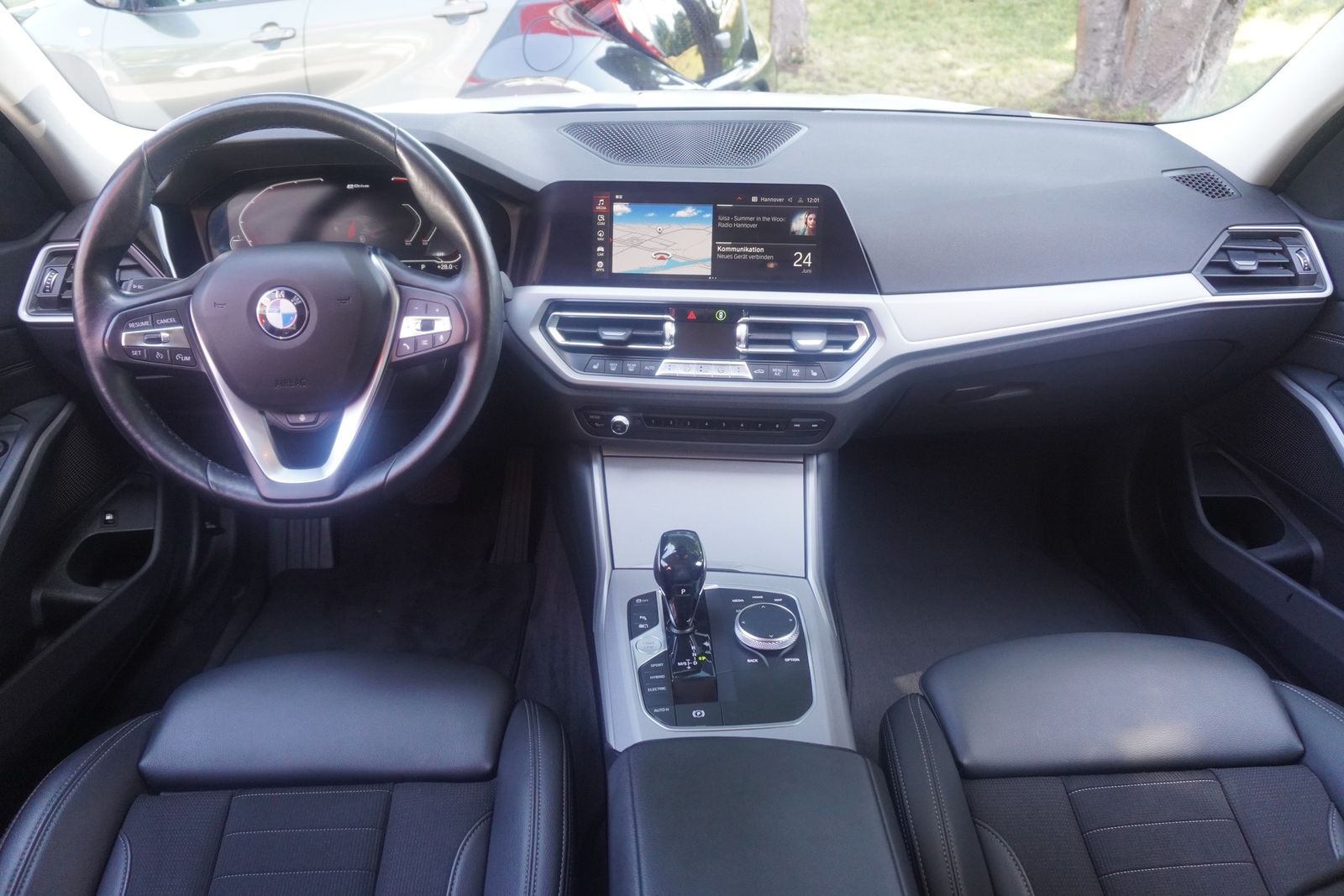 BMW 320e Advantage LED ACC Totwinkel Keyless-Go Navi foto 15