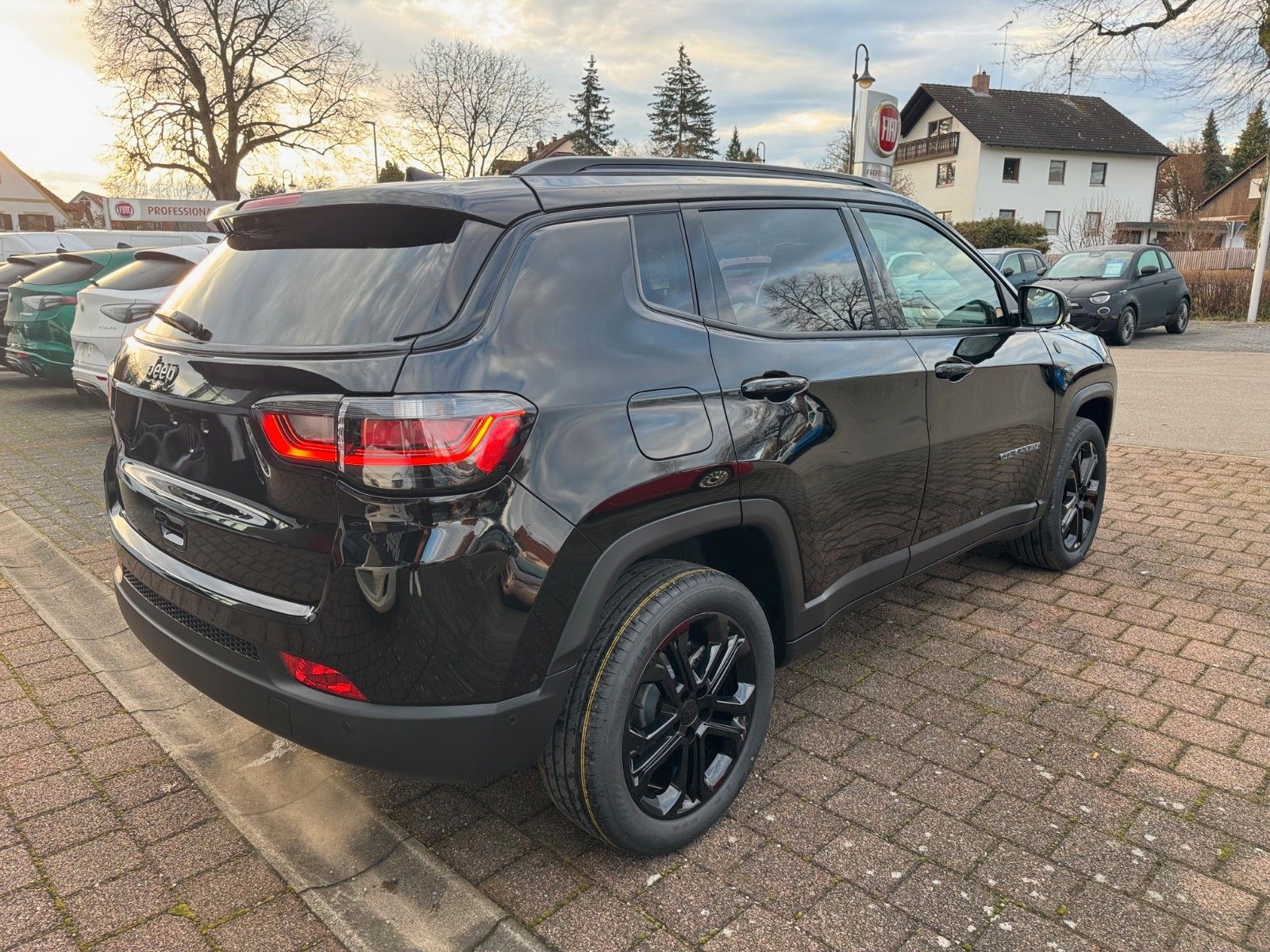 Fahrzeugabbildung Jeep Compass North Star GLASDACH 360° SZHZG KAMERA