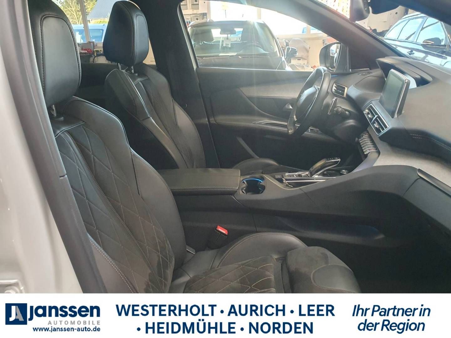 Fahrzeugabbildung Peugeot 3008 BlueHDi