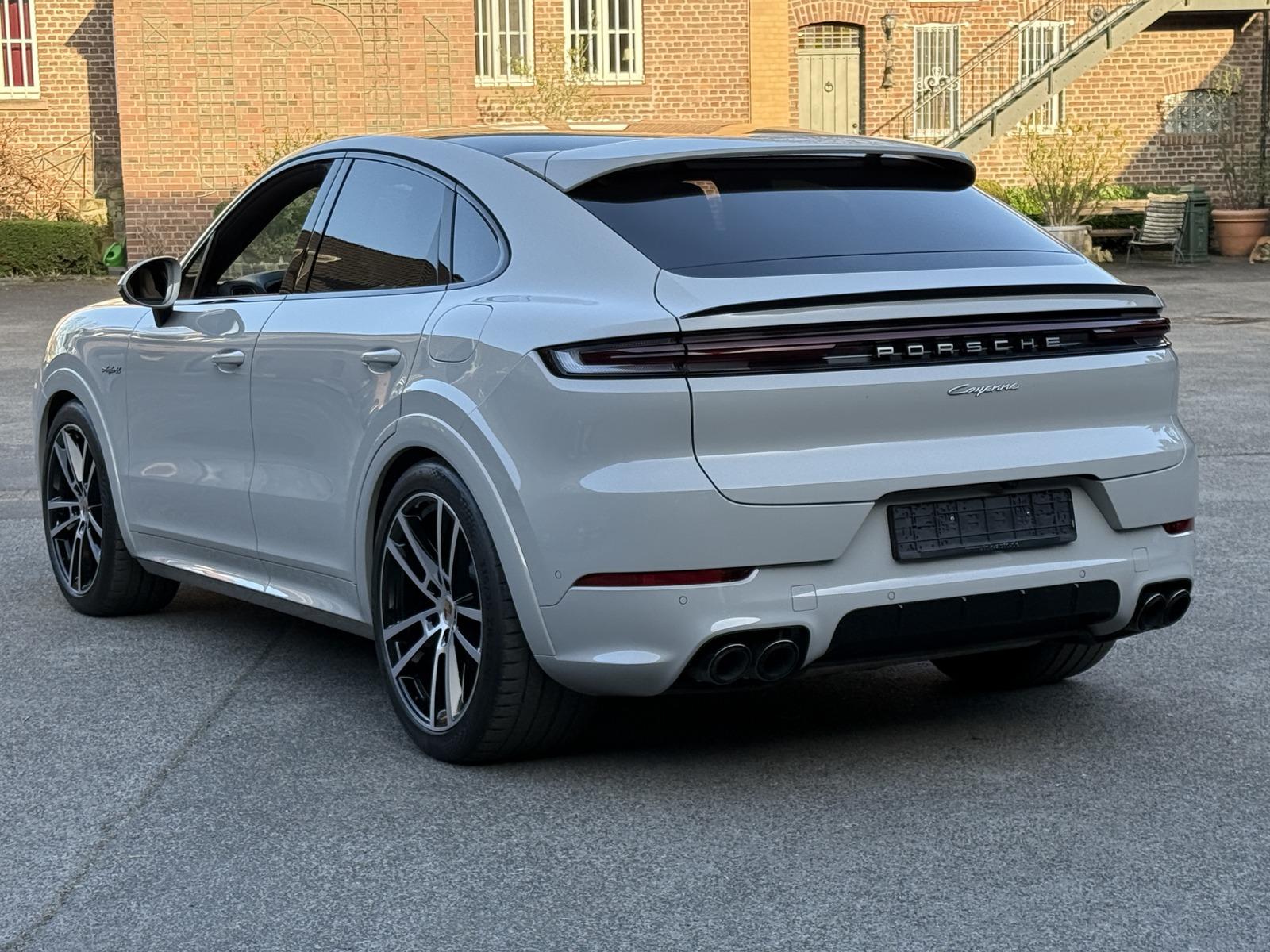 Porsche Cayenne E-Hybrid Coupe SPORTDESIGN*INNODRIVE*22