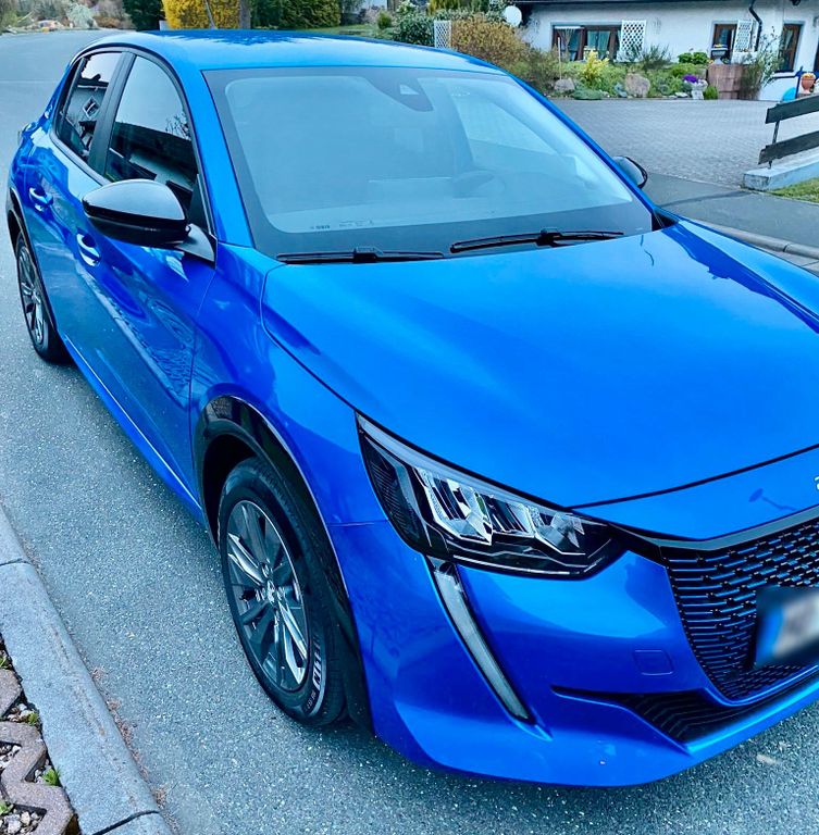 Image of Peugeot e-208