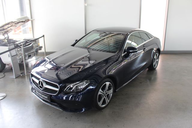 Vorschaubild von:        Mercedes-Benz
                    E 200 Coupé Leder braun Ambiente LED Kamera
      