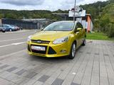 Ford Focus Lim. Titanium* TÜV-NEU 09.2027 ** - Ford Focus aus 2011: 2.0