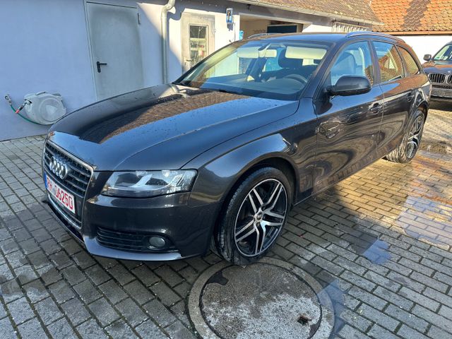 Audi A4 Avant Attraction