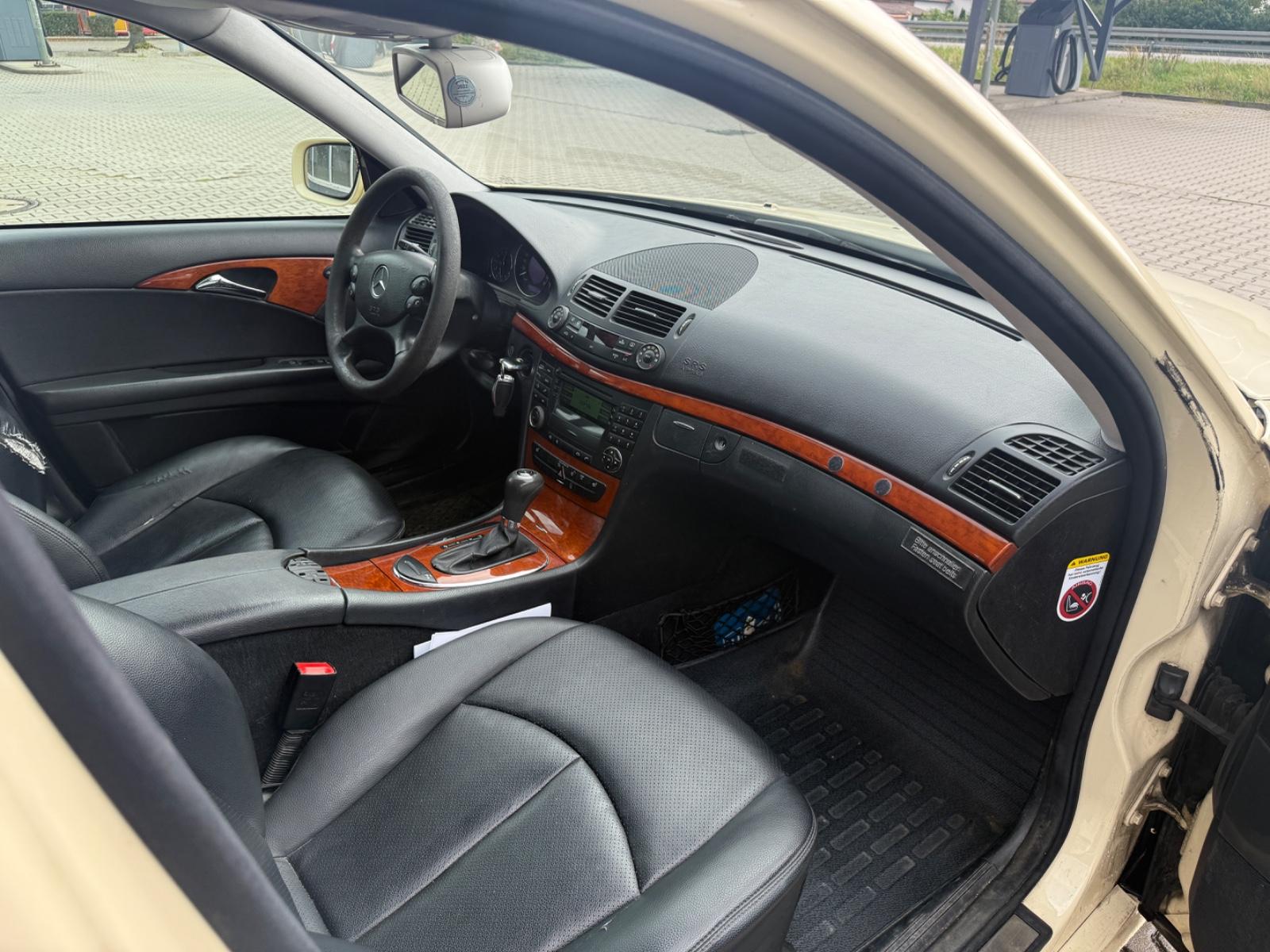 Mercedes-Benz E 220 CDI T-Modell*TAXI*1HAND*AUTOMATIK*LEDER