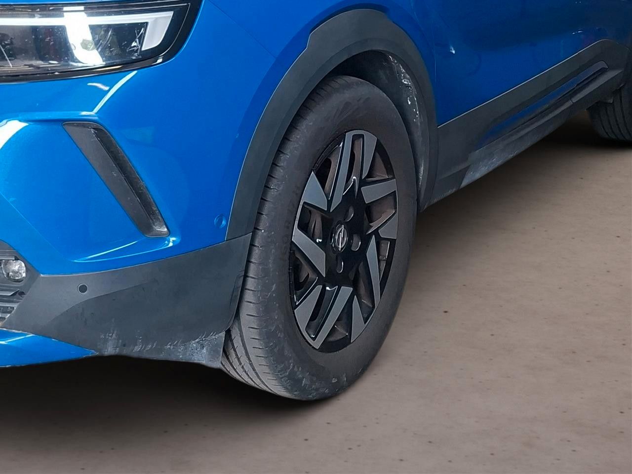 Fahrzeugabbildung Opel Mokka ELEGANCE 1.2T NAVI/LED/KAMERA/SPORT/SH/DAB