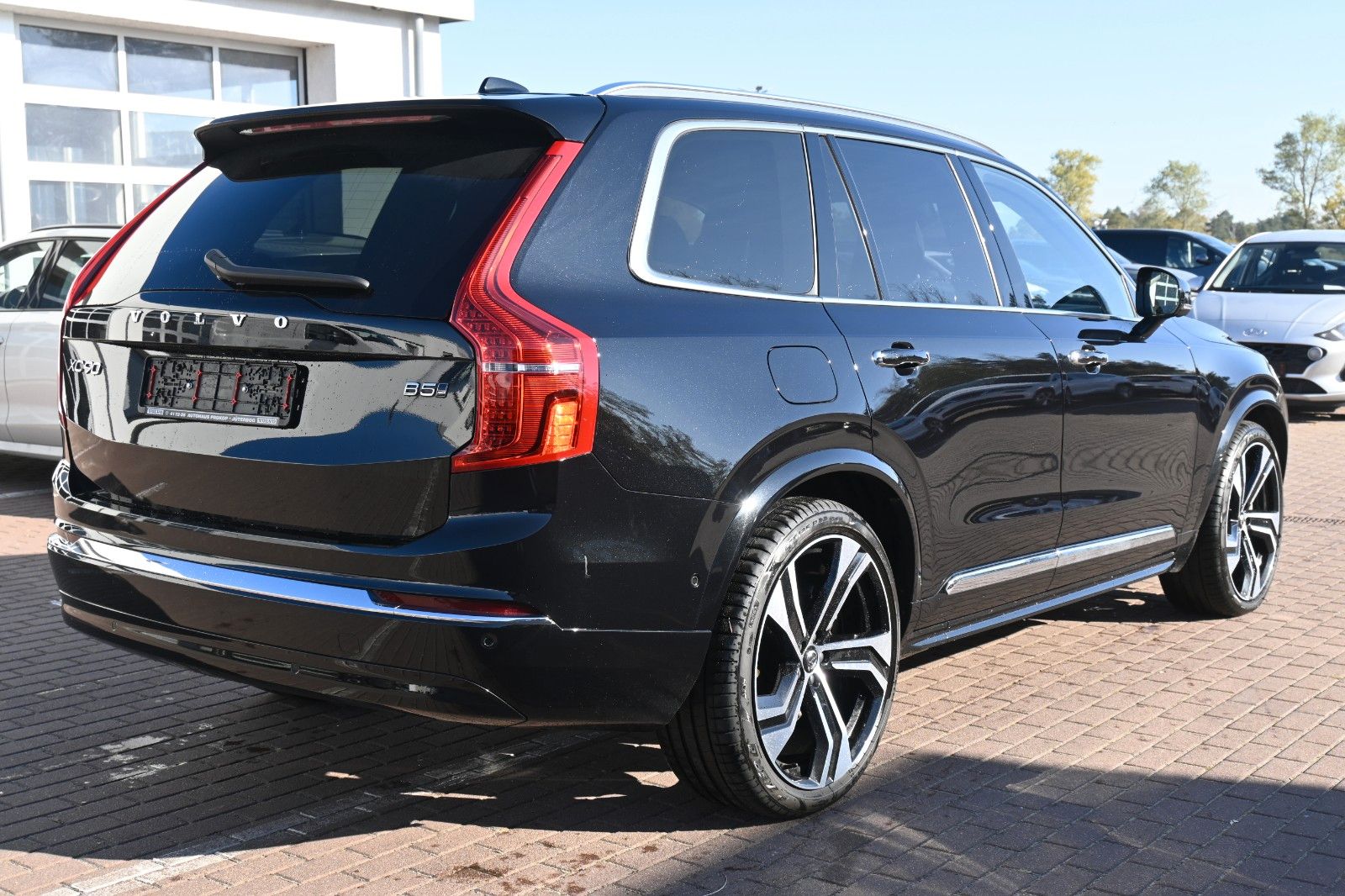 Fahrzeugabbildung Volvo XC90 Ultimate Bright AWD*LUFT*MASS*B&W*HUD*AHK*