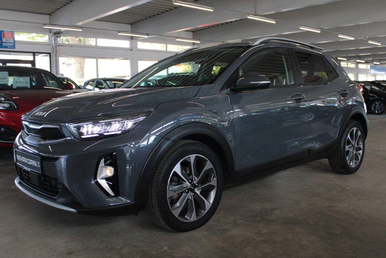Fahrzeugabbildung Kia Stonic KLIMAAUTO Kamera PDC DAB SHZ LHZ 1.Hand