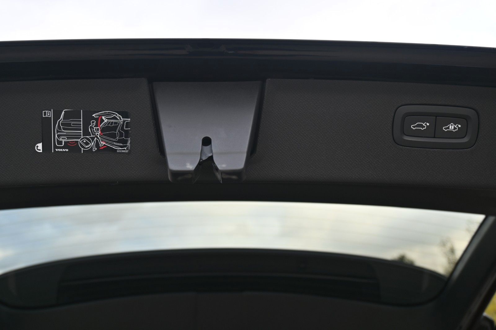 Fahrzeugabbildung Volvo XC90 B5D AWD Ultimate Bright*LED*PANO*STHZ*360