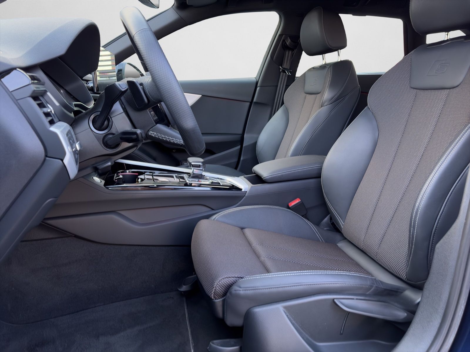 Audi A4 - Bild 12