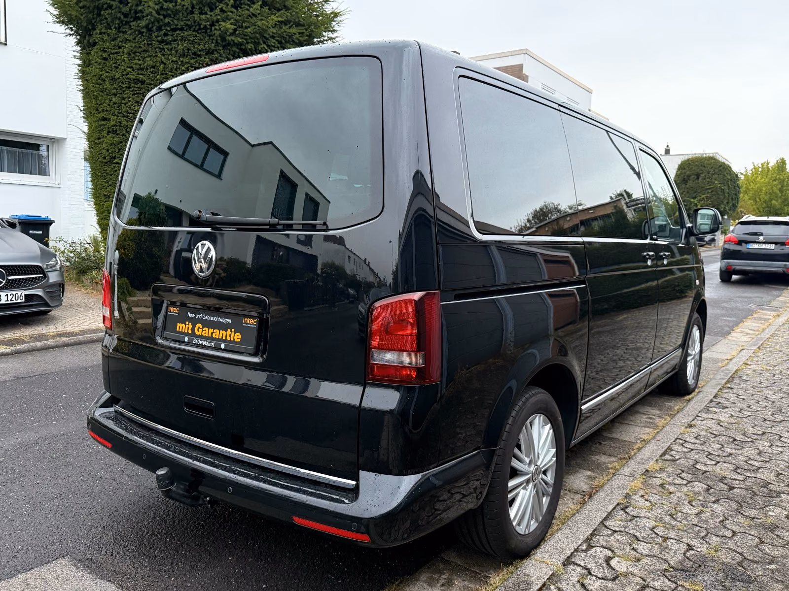 VOLKSWAGEN T5 MULTIVAN 2.0 TDI 180ch 4MOTION - CUIR NAPPA - 7 PLACES - CAMÉRA - GPS - ATTELAGE