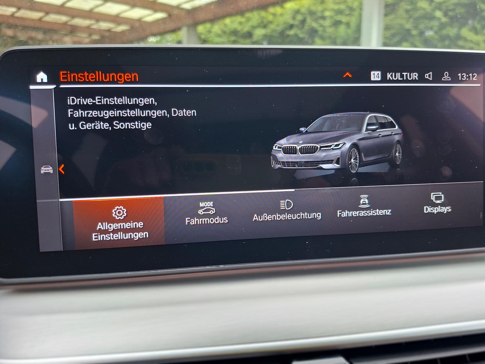 BMW Tour 530d xDrive LuxuryLine+HEAD-UP+STANDHZG+WR