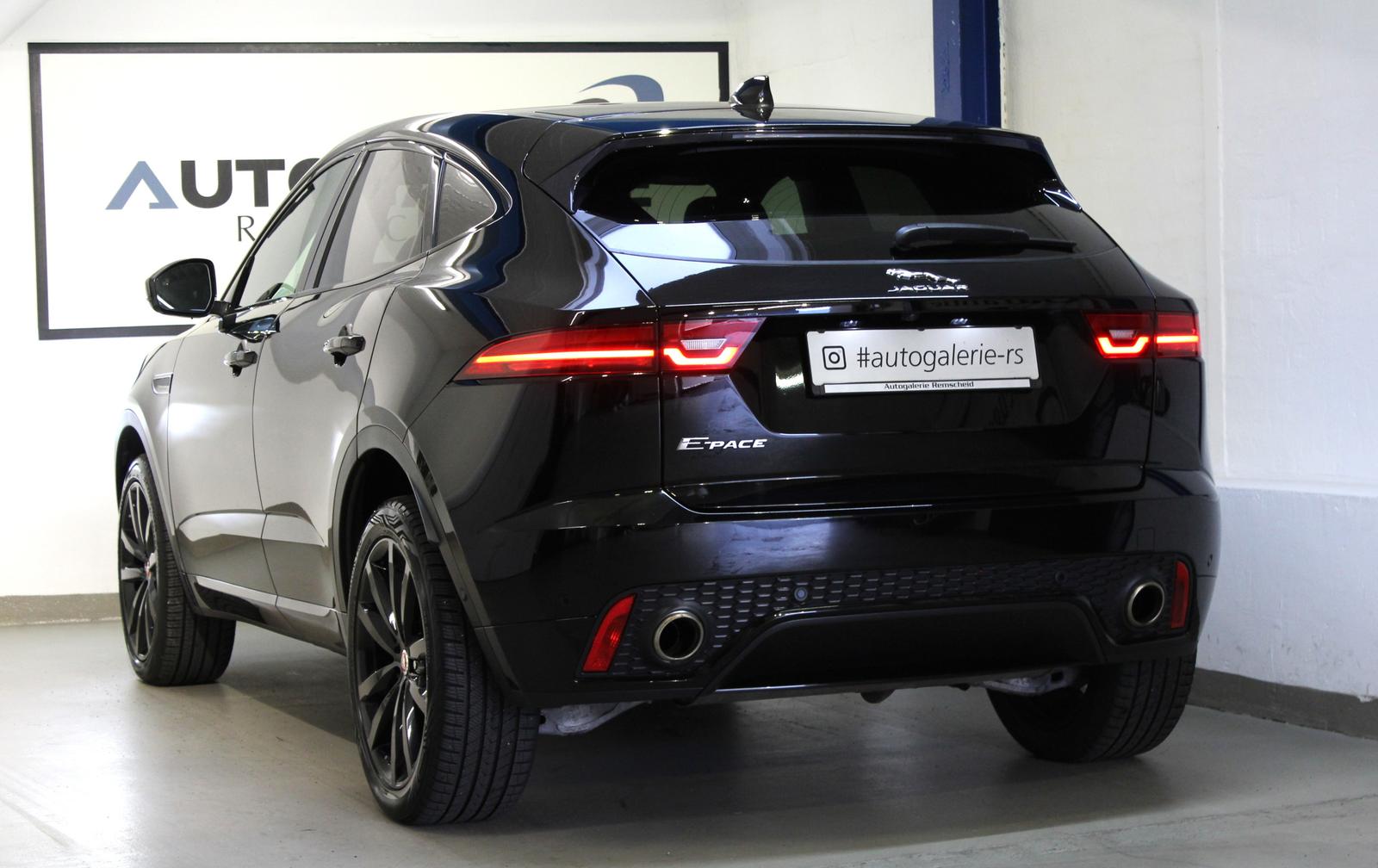 Jaguar E-PACE D240 R-Dynamic SE AWD*BLACK*PANO*MEMO*HUP