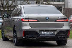 BMW M760 – 4 / 30