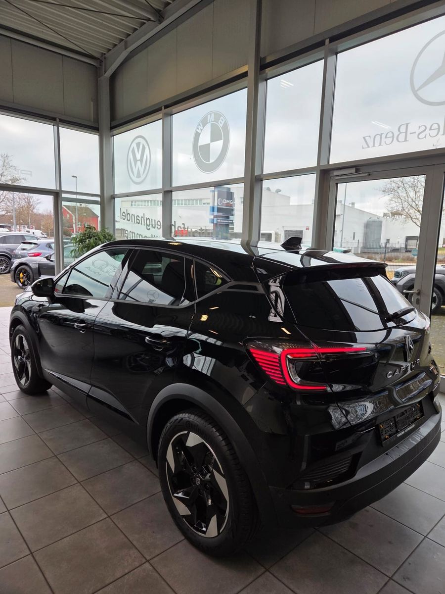 Fahrzeugabbildung Renault Captur Full Hybrid E-Tech 160 Esprit Alpine