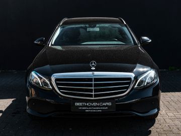 Mercedes E 220 - 2