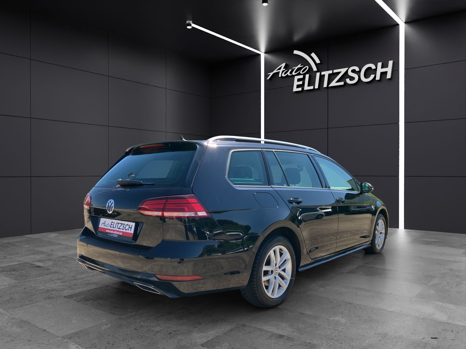 Fahrzeugabbildung Volkswagen Golf VII Variant Comfortline R-Line TDI DSG ACC
