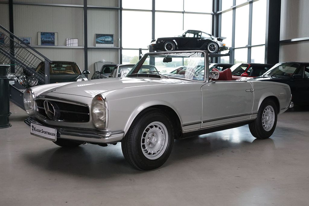 Mercedes-Benz SL 230