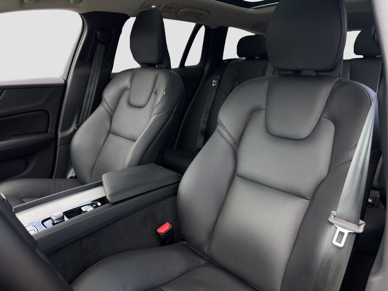 Volvo V60 B4 Cross Country Ultimate AWD/AHK/Pano/StHz foto 13