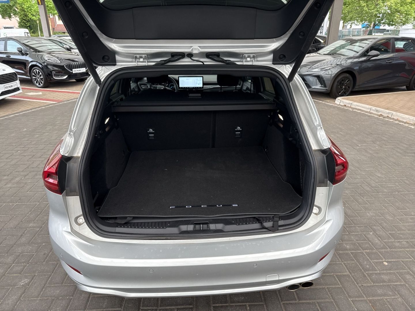 Fahrzeugabbildung Ford Focus ST-Line 1.0 Mild-Hybrid LED B&O Styling+/