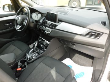 BMW 218 - 12