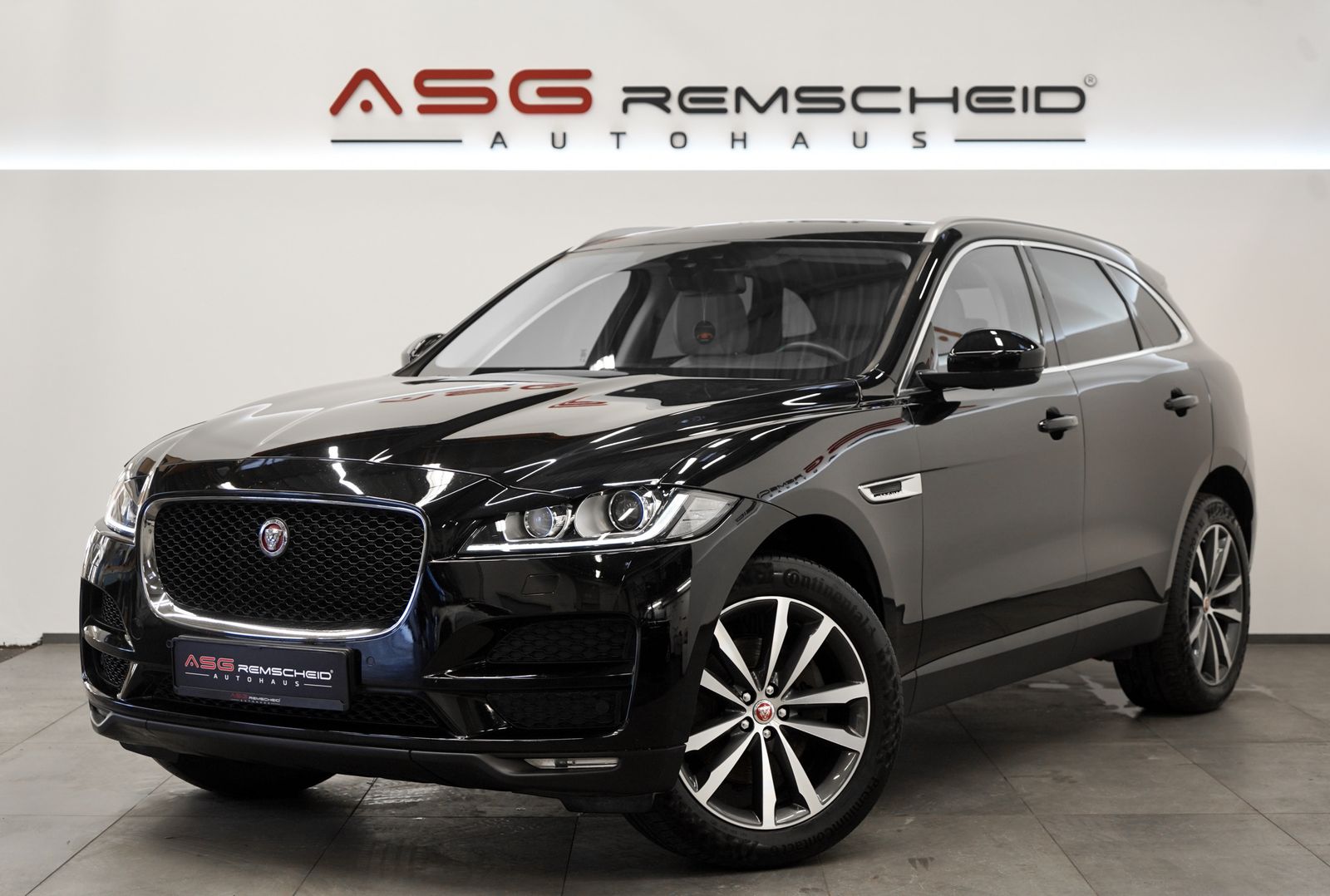 JAGUAR F-Pace
