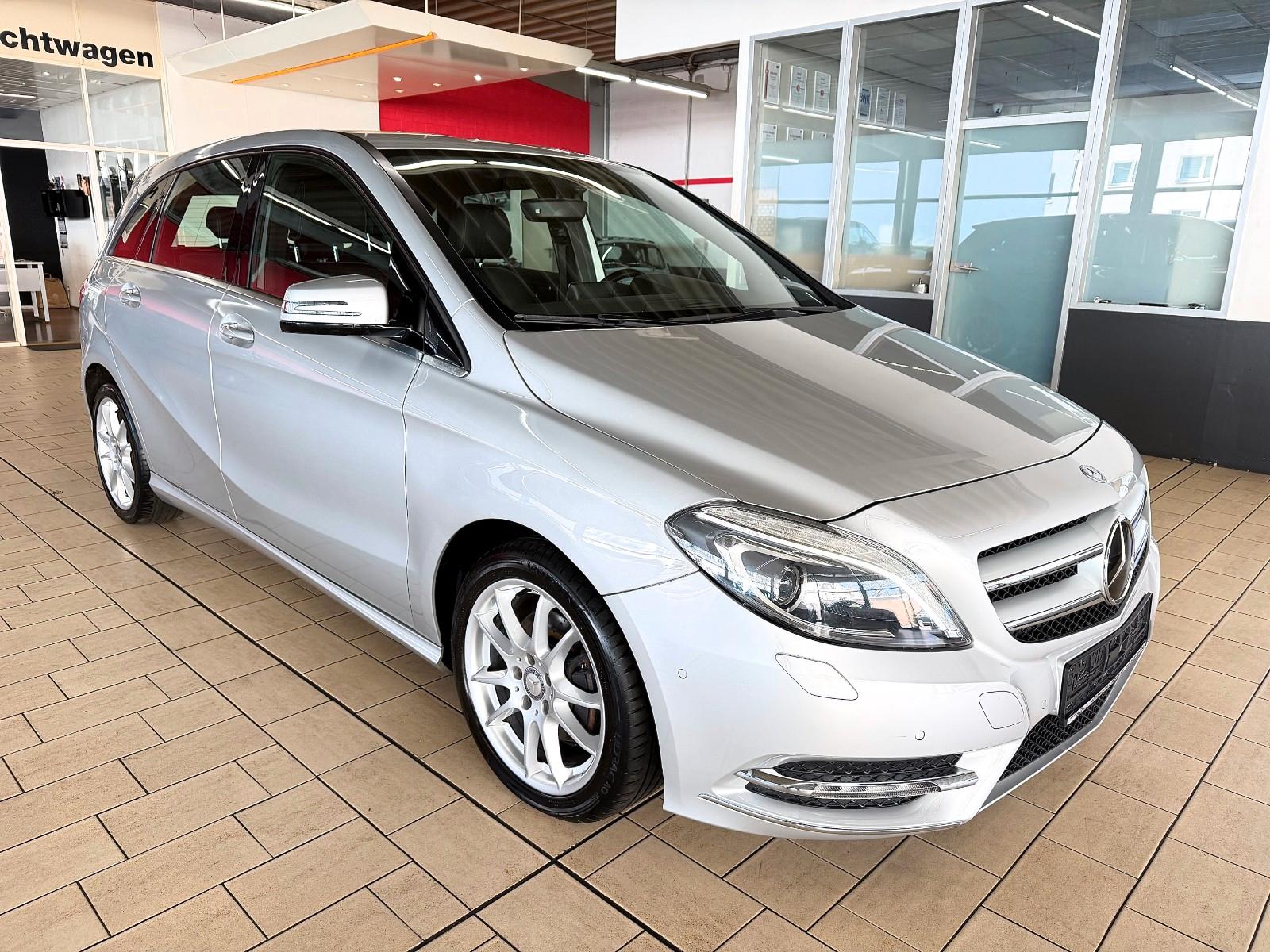 Mercedes-Benz B 180 CDI *SPORTPAKET+AUTOM+NAVI+BI-XEN+LEDER+17