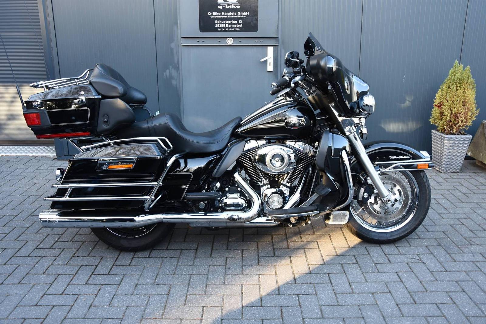 Harley-Davidson Electra Glide Ultra Classic FLHTCU EZ in Germany