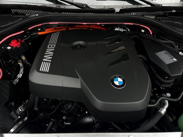 Foto Nummer 15: BMW 3 30e xDrive