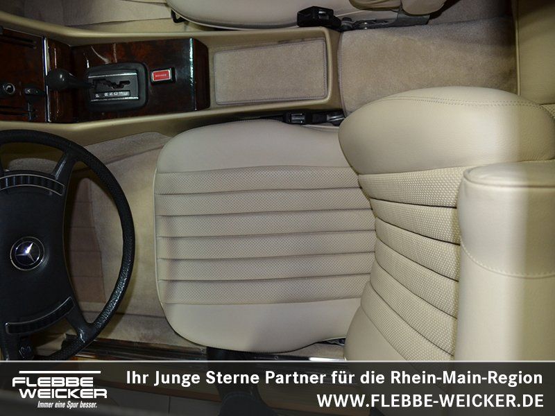 Fahrzeugabbildung Mercedes-Benz 350 SLC C 107 Coupé 2.Hand/el.Schiebedach/Leder