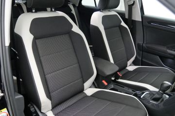 Volkswagen T-Roc - 9