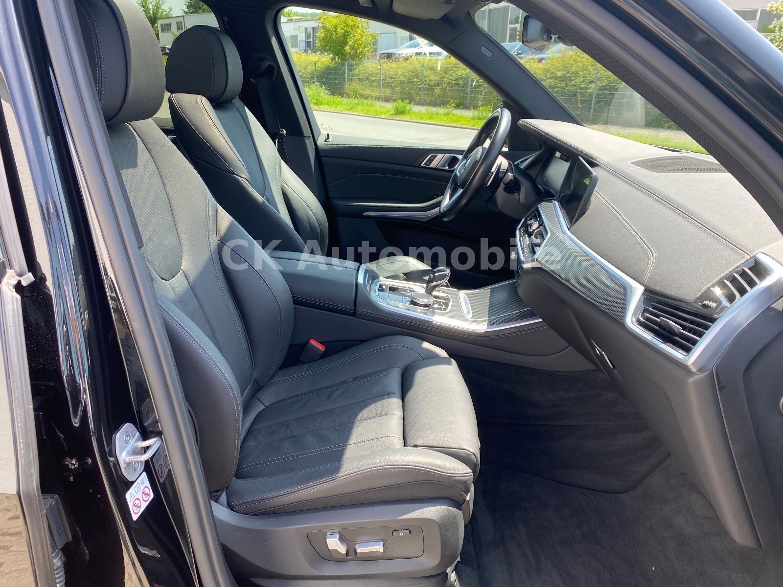 Fahrzeugabbildung BMW X5 xDrive 40d M-Sport/laser/Head-Up/Pano/ACC/AHK