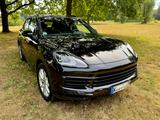 Porsche Cayenne 2019 Modell - AHK - PANO-LED- - Porsche Cayenne Gebrauchtwagen in Köln