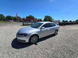 Volkswagen Passat Lim. Highline BlueMotion - Volkswagen Passat aus 2012