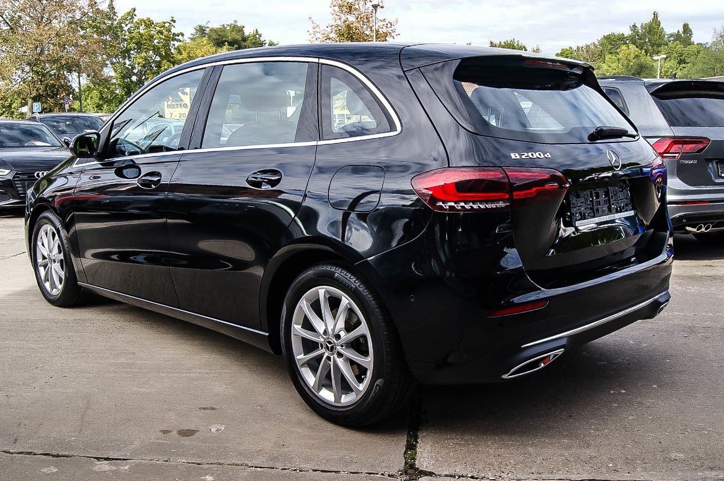 Fahrzeugabbildung Mercedes-Benz B 200 d 8G-DCT JungeSterne ANHÄNGERKUPLG E-SITZE