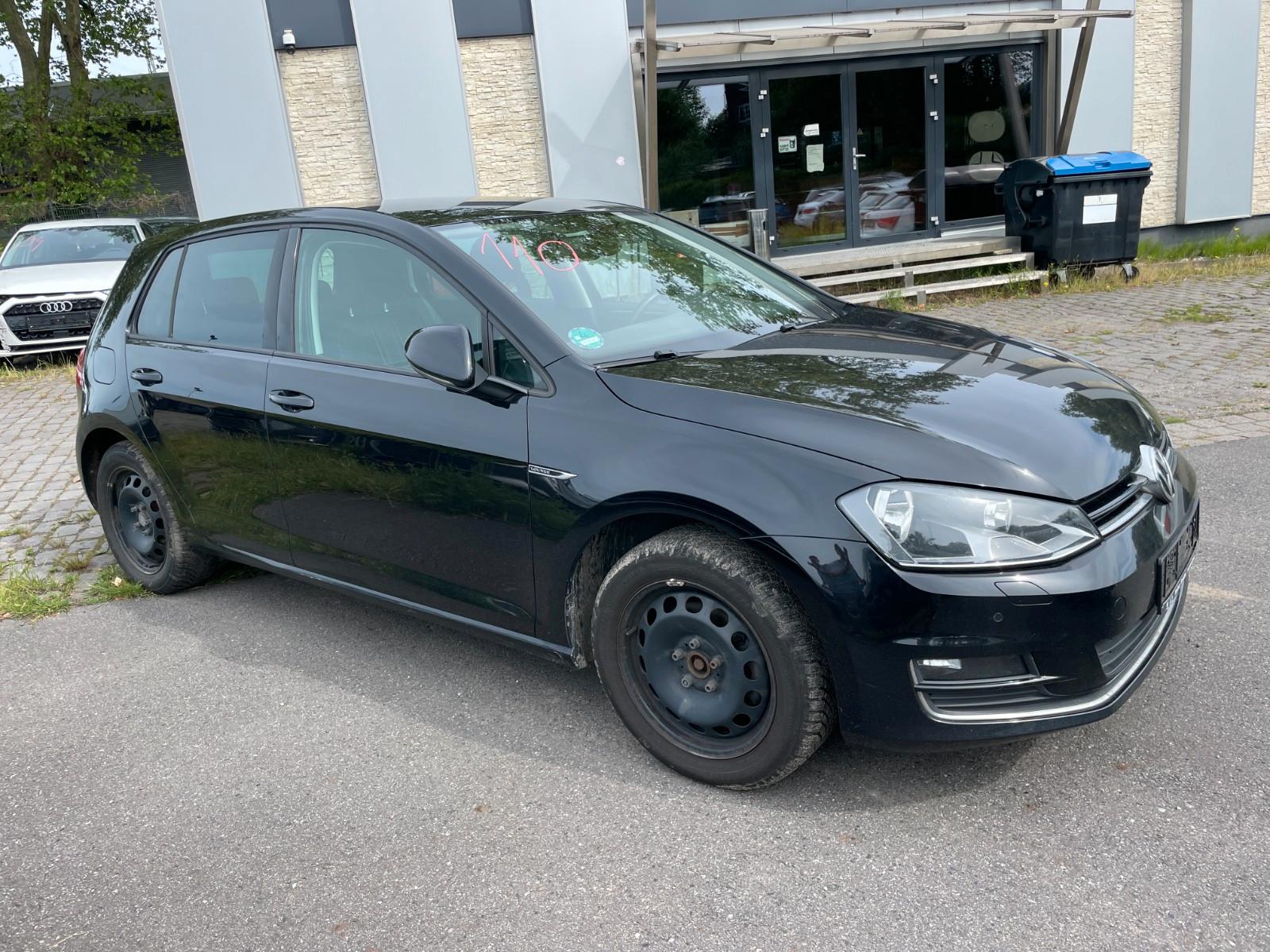 Volkswagen Golf VII 1.6 Lim. Lounge BMT