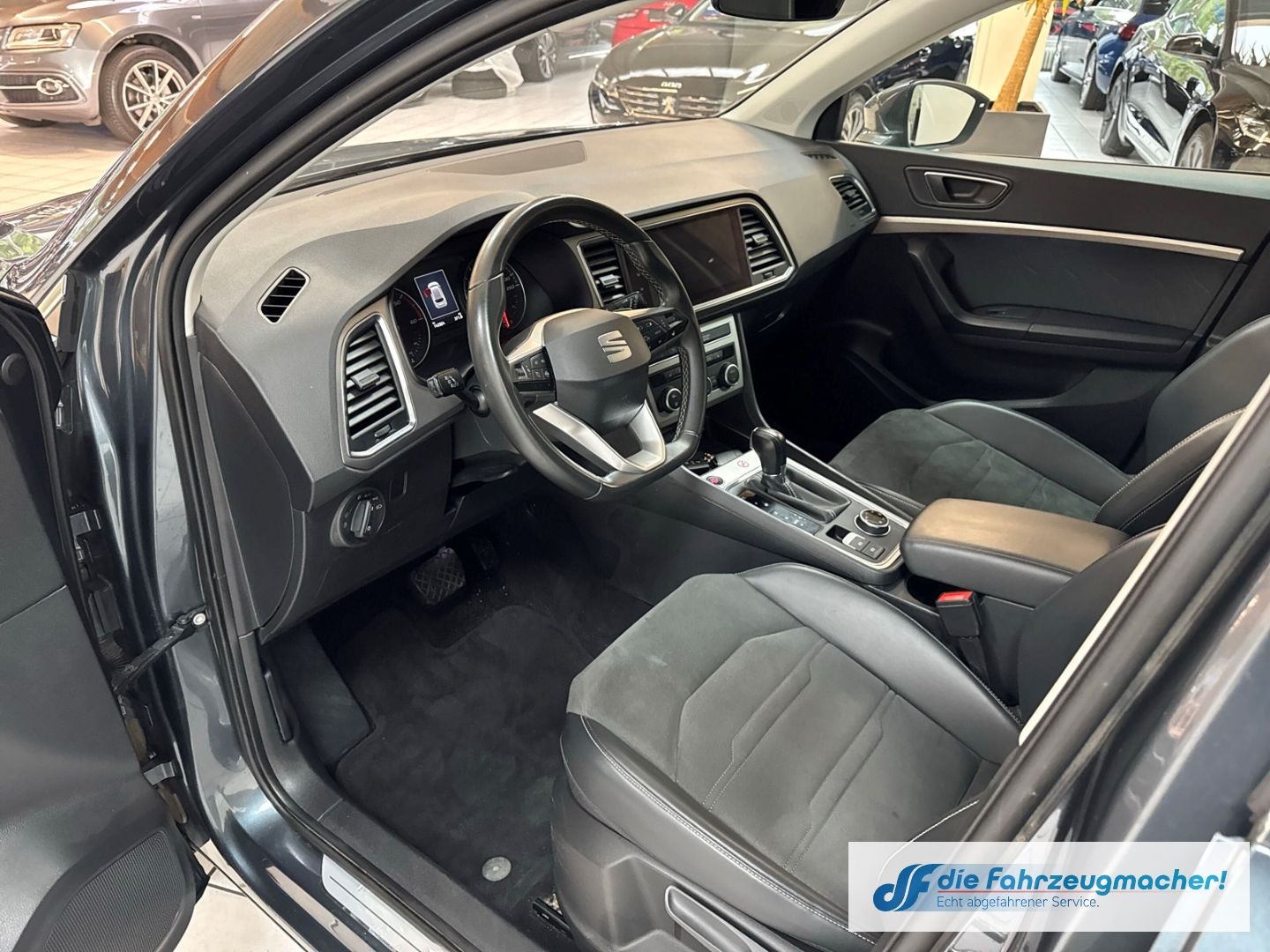 Fahrzeugabbildung SEAT Ateca Xperience 4Drive 2.0 TDI EU6d Navi LED Spe
