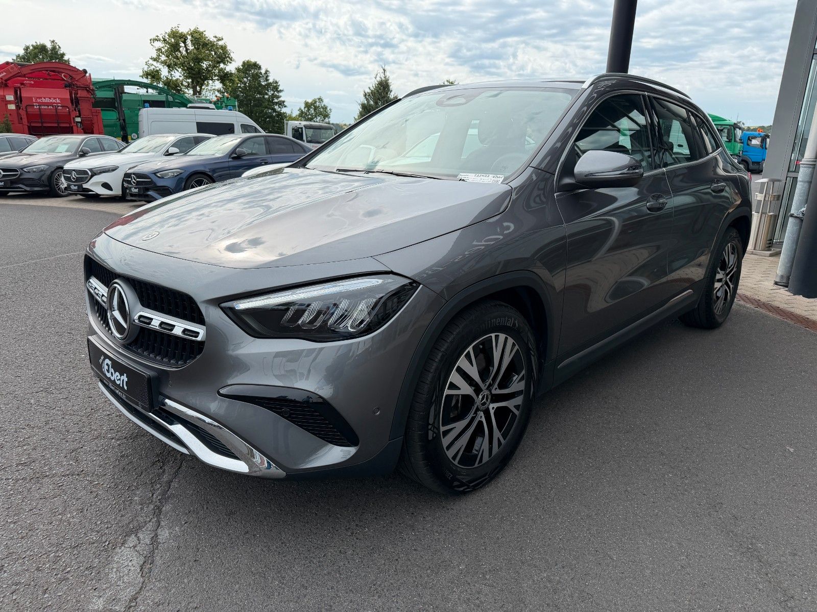 Fahrzeugabbildung Mercedes-Benz GLA 200 d Progressive AHK+TOTW+R-Kamera+Carplay