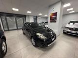 Renault Clio 1.5 dCi 75CV anno 2011 neopatentati - Renault Clio aus 2011 mit Diesel-Antrieb