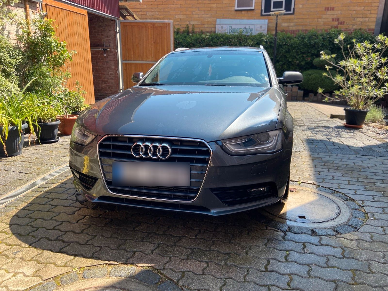AUDI Audi A4 B8 Sline