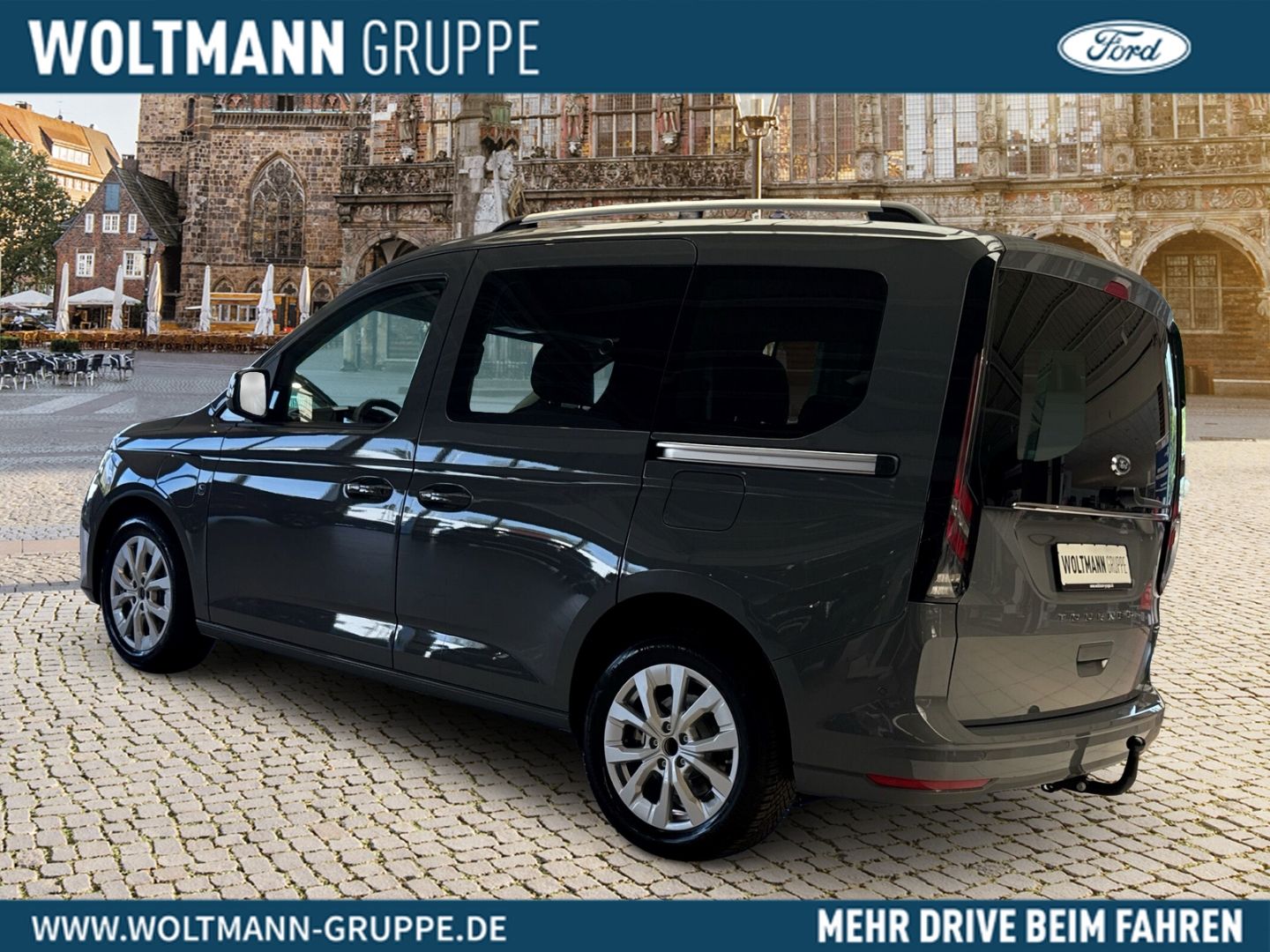 Fahrzeugabbildung Ford Tourneo Connect PHEV Titanium Digitales Cockpit