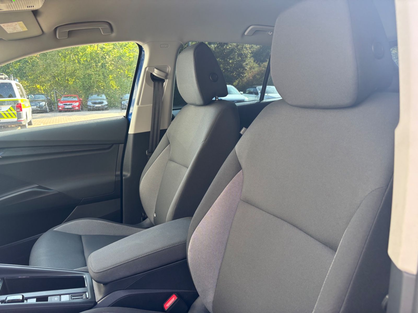 Fahrzeugabbildung SKODA Elroq 50 Tour kam navi